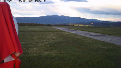 Pojezdová dráha, Runway