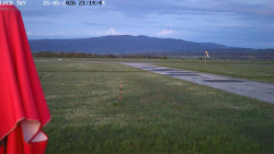 Pojezdová dráha, Runway
