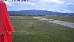 Pojezdová dráha, Runway