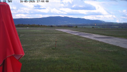 Pojezdová dráha, Runway