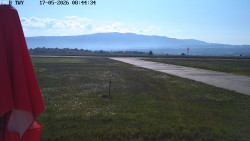 Pojezdová dráha, Runway