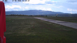 Pojezdová dráha, Runway