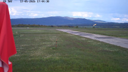 Pojezdová dráha, Runway