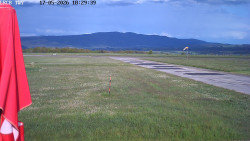 Pojezdová dráha, Runway