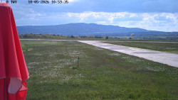 Pojezdová dráha, Runway