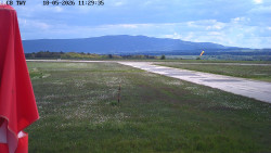 Pojezdová dráha, Runway