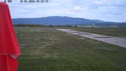 Pojezdová dráha, Runway