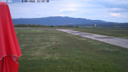 Pojezdová dráha, Runway