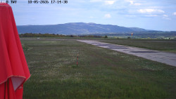 Pojezdová dráha, Runway