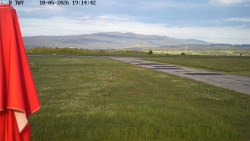 Pojezdová dráha, Runway