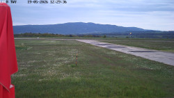 Pojezdová dráha, Runway