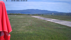 Pojezdová dráha, Runway