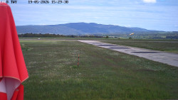 Pojezdová dráha, Runway