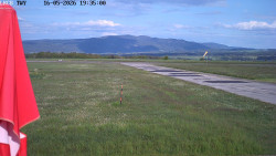 Pojezdová dráha, Runway