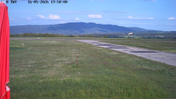 Pojezdová dráha, Runway