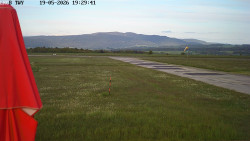 Pojezdová dráha, Runway