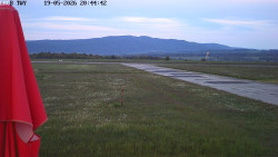 Pojezdová dráha, Runway