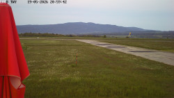 Pojezdová dráha, Runway