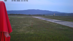Pojezdová dráha, Runway