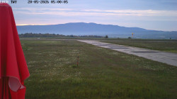 Pojezdová dráha, Runway