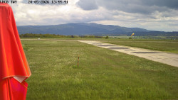 Pojezdová dráha, Runway