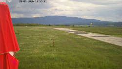 Pojezdová dráha, Runway