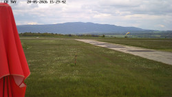 Pojezdová dráha, Runway