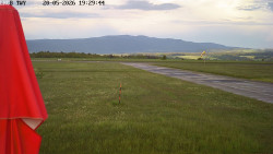 Pojezdová dráha, Runway