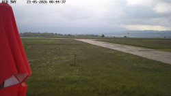 Pojezdová dráha, Runway