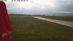Pojezdová dráha, Runway