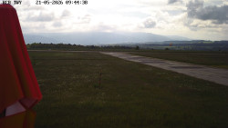 Pojezdová dráha, Runway