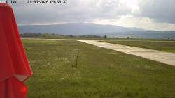 Pojezdová dráha, Runway