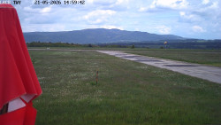 Pojezdová dráha, Runway