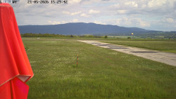Pojezdová dráha, Runway
