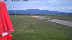 Pojezdová dráha, Runway