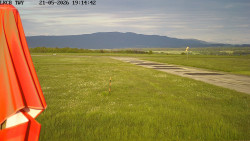 Pojezdová dráha, Runway
