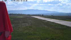 Pojezdová dráha, Runway