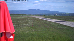 Pojezdová dráha, Runway