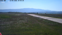 Pojezdová dráha, Runway