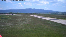 Pojezdová dráha, Runway