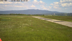 Pojezdová dráha, Runway