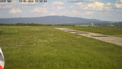 Pojezdová dráha, Runway