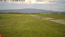 Pojezdová dráha, Runway