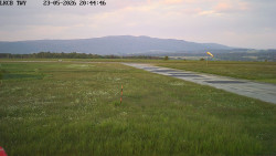 Pojezdová dráha, Runway