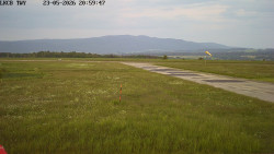 Pojezdová dráha, Runway