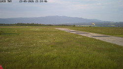 Pojezdová dráha, Runway