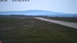 Pojezdová dráha, Runway