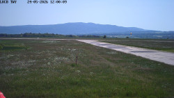 Pojezdová dráha, Runway