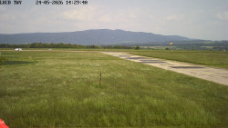 Pojezdová dráha, Runway