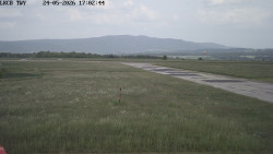 Pojezdová dráha, Runway